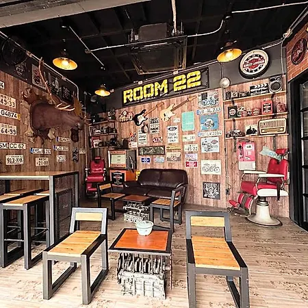 Room 22 Hostel - Near Chinatown