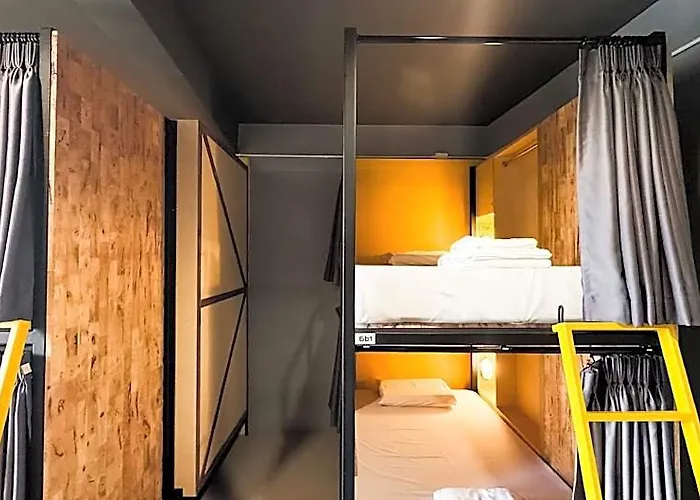 22 - Near Chinatown 3*